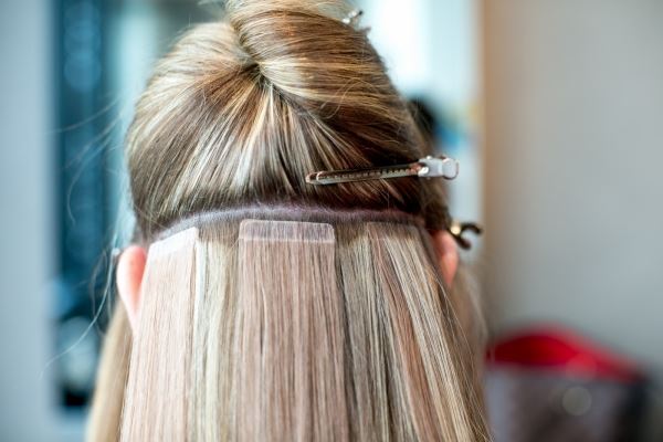 Наращивание волос: все, что нужно знать