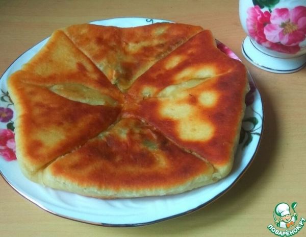 Плацинды с луком и яйцом